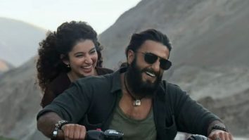 HISTORY! Dhurandhar SMASHES Rs. 55 cr. on Day 9; crosses Rs. 300 cr. – Biggest 2nd Saturday EVER!