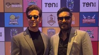 Hrithik Roshan & Ajay Devgn pose together on the red carpet