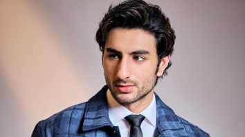 Ibrahim Ali Khan handles awkward cheek-kiss request with grace in viral fan video