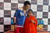 Krushna greets mama to be Bharti Singh