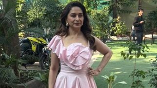 Madhuri Dixit giving Nisha vibes