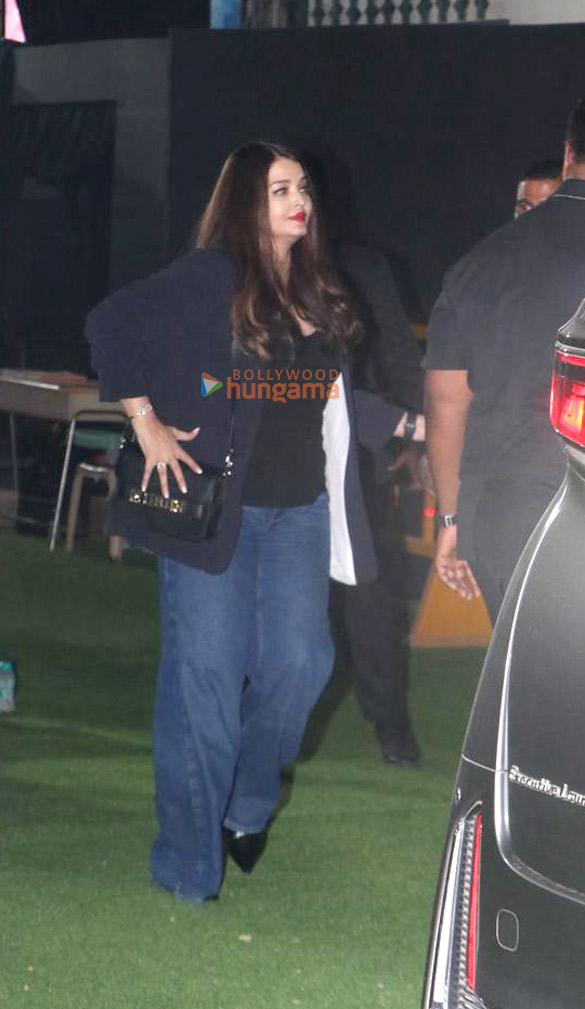 photos aishwarya rai bachchan abhishek bachchan and others snapped attending the dhirubhai ambani international school annual day 2025 2 2