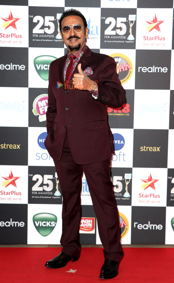 photos alia bhatt daisy shah manoj bajpayee and others grace the red carpet of the 25th ita awards 6