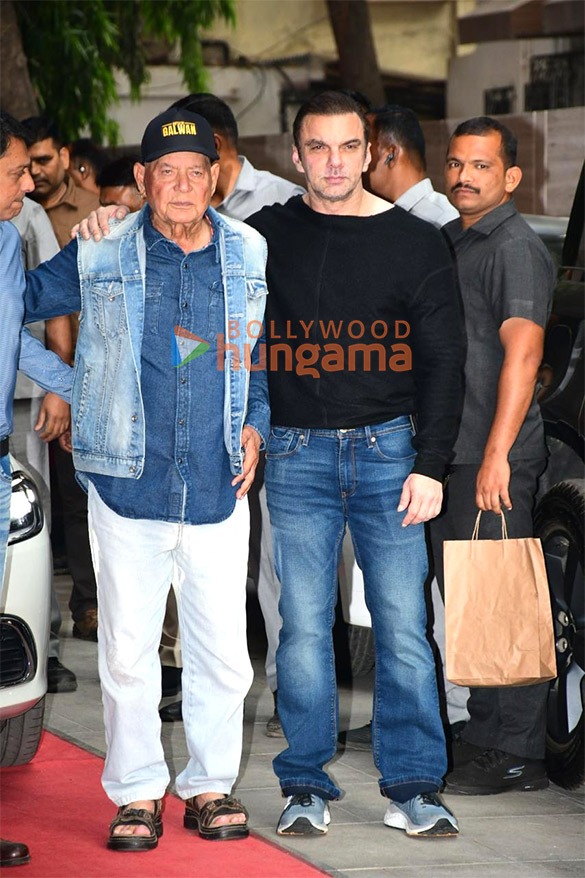 photos alizeh agnihotri salim khan aayush sharma and others snapped at salman khans mother sushila charaks birthday party in bandra 4400 1