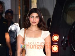 Photos: Alizeh Agnihotri, Salim Khan, Aayush Sharma and others snapped at Salman Khan’s mother Sushila Charak’s birthday party in Bandra