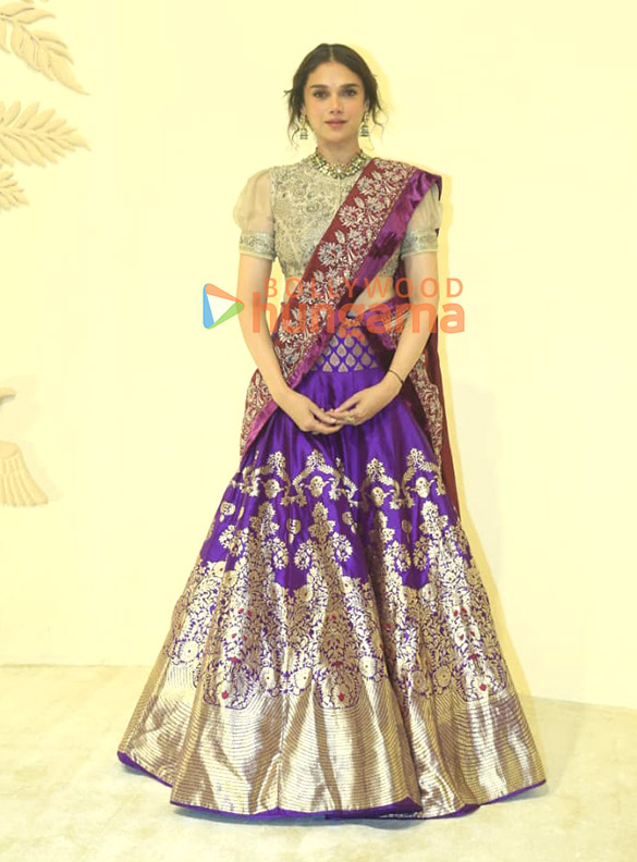 photos ananya panday janhvi kapoor gauri khan jackie shroff and others snapped at swadesh event 5