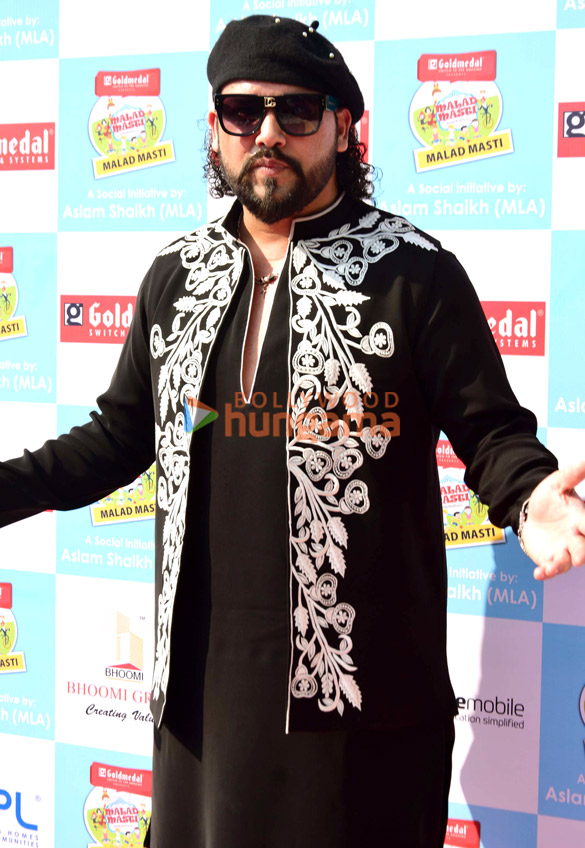 photos ashish chanchlani ayesha khan ishita raj sharma and others were snapped at malad masti season 9 3