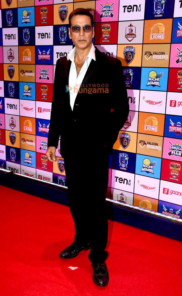 photos hrithik roshan ajay devgn akshay kumar saif ali khan and others grace the season 3 player auction of indian street premier league ispl 5125 8