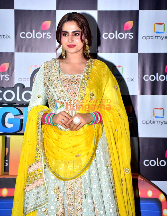 photos kapil sharma parul gulati hira warina ayesha khan and others snapped promoting their film kis kisko pyaar karoon 2 2