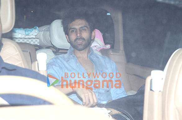 Photos: Kartik Aaryan and Ananya Panday snapped leaving YRF Studios Photos: Kartik Aaryan and Ananya Panday snapped leaving YRF Studios