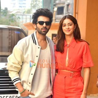 Photos: Kartik Aaryan and Ananya Panday snapped promoting Tu Meri Main Tera Main Tera Tu Meri in Andheri