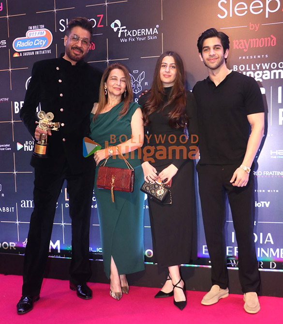 photos kriti sanon ameesha patel ahaan panday aneet padda elnaaz norouzi sanjeeda sheikh and others grace the red carpet and awards ceremony of bollywood hungama ott india fest 2025 00 18 photos kriti sanon ameesha patel ahaan panday aneet padda elnaaz norouzi sanjeeda sheikh and others grace the red carpet and awards ceremony of bollywood hungama ott india fest 2025 00 18