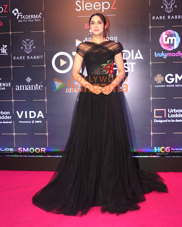 photos kriti sanon ameesha patel ahaan panday aneet padda elnaaz norouzi sanjeeda sheikh and others grace the red carpet and awards ceremony of bollywood hungama ott india fest 2025 12452 18 photos kriti sanon ameesha patel ahaan panday aneet padda elnaaz norouzi sanjeeda sheikh and others grace the red carpet and awards ceremony of bollywood hungama ott india fest 2025 12452 18