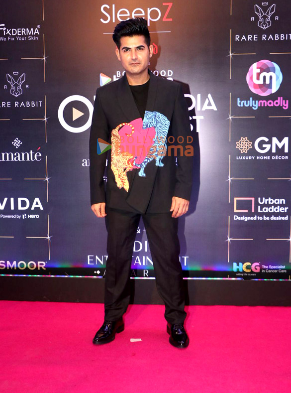 photos kriti sanon sanjeeda shaikh and others grace the red carpet and awards ceremony of bollywood hungama ott india fest 2025 2