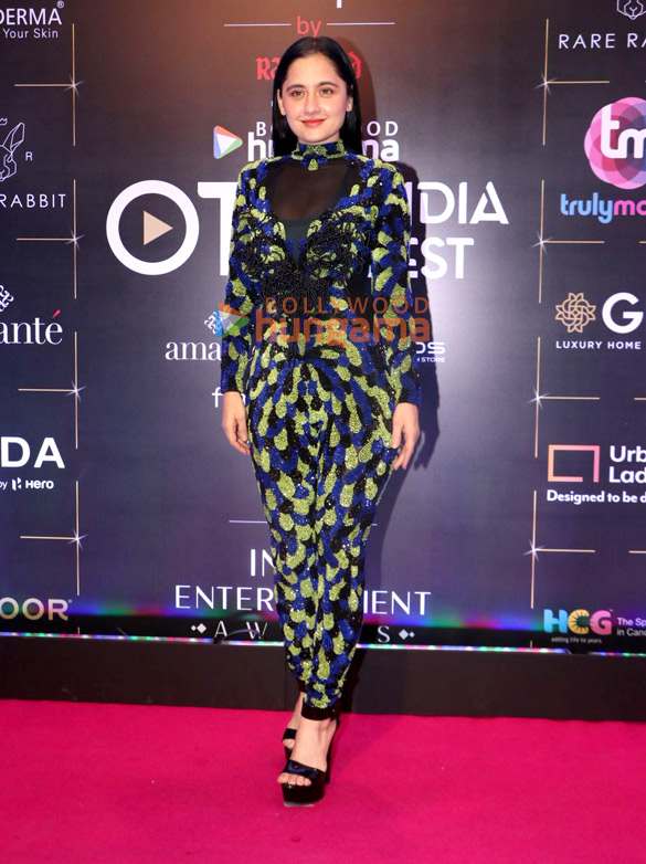 photos kriti sanon sanjeeda shaikh and others grace the red carpet and awards ceremony of bollywood hungama ott india fest 2025 6 photos kriti sanon sanjeeda shaikh and others grace the red carpet and awards ceremony of bollywood hungama ott india fest 2025 6