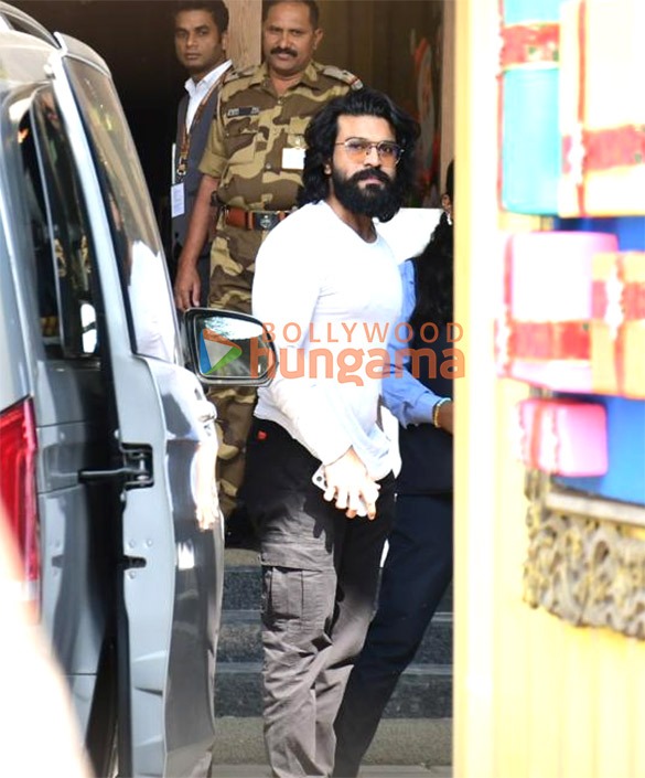 photos ranbir kapoor and alia bhatt snapped at kalina airport 7