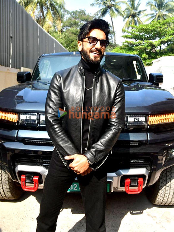 photos ranveer singh snapped outside juhu pvr 3