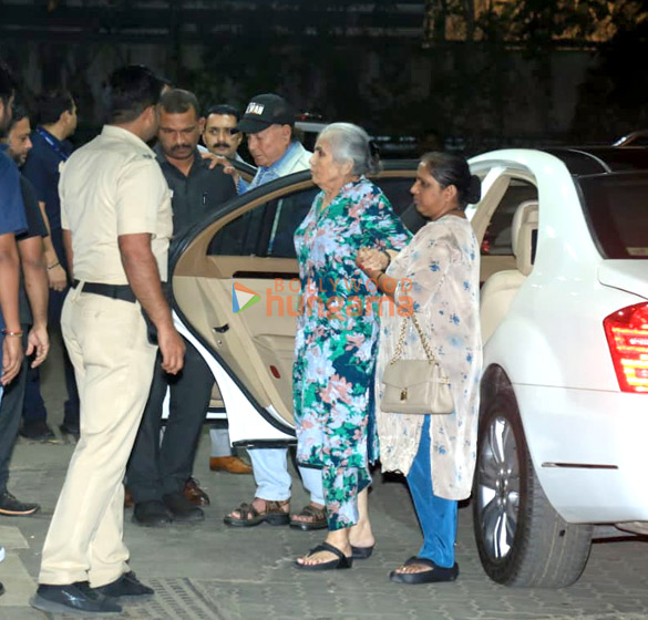photos salim khan sushila charak and helen snapped at arbaaz khan and sshura khans marriage anniversary 6