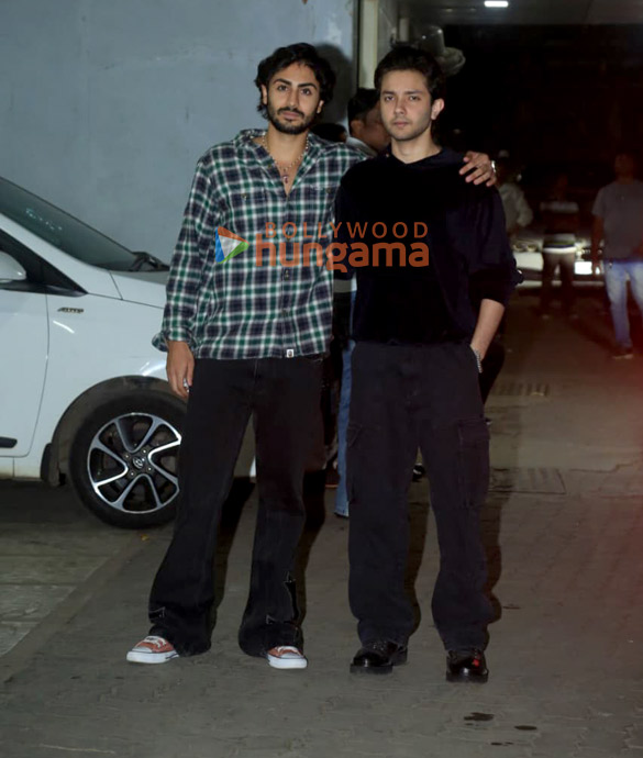 photos salman khan sohail khan salim khan and others snapped at arbaaz khan and sshura khans marriage anniversary 6