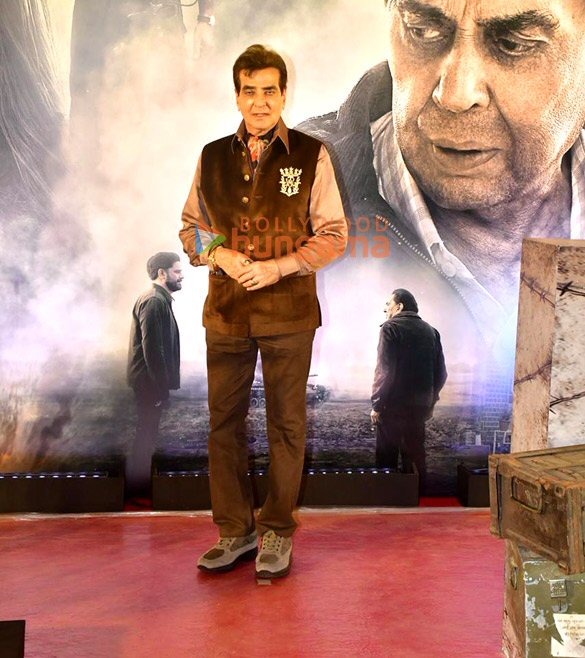 photos salman khan sunny deol bobby deol and others attend special screening of ikkis 10