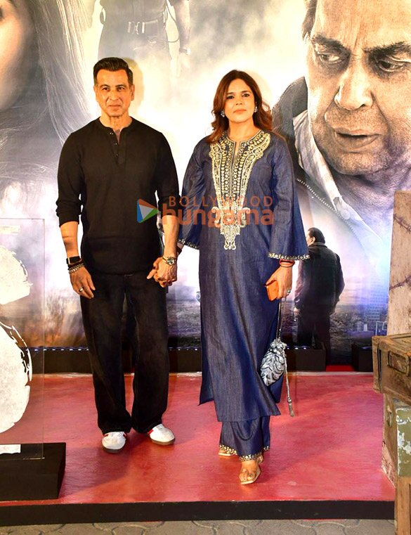 photos salman khan sunny deol bobby deol and others attend special screening of ikkis 21