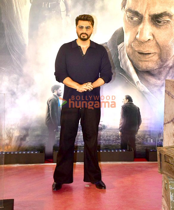 photos salman khan sunny deol bobby deol and others attend special screening of ikkis 37