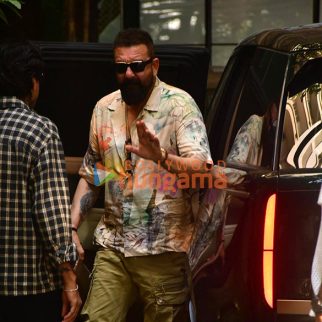 Photos: Sanjay Dutt snapped in Juhu