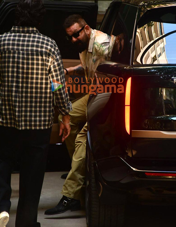 photos sanjay dutt snapped in juhu 5