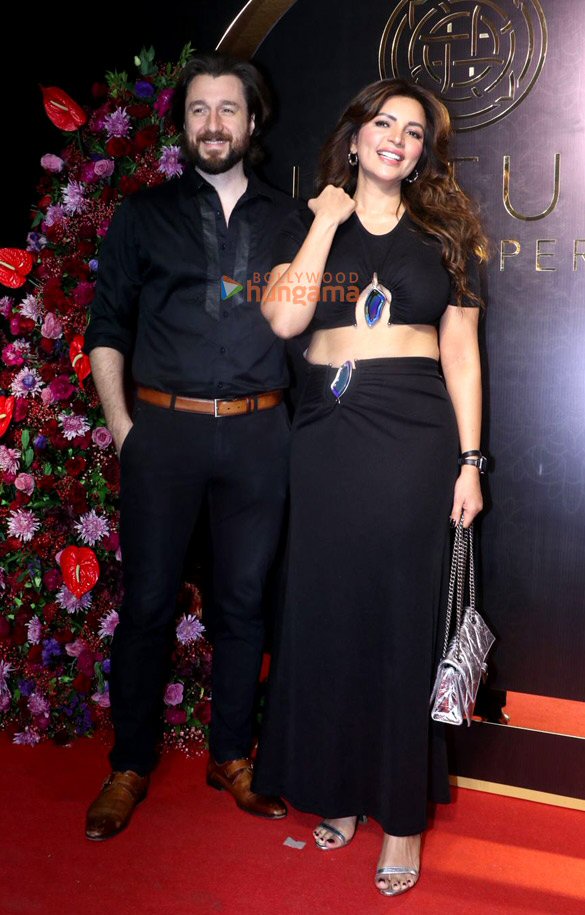photos shriya saran elli avrram richa chadha and others attend anand pandits birthday bash 20