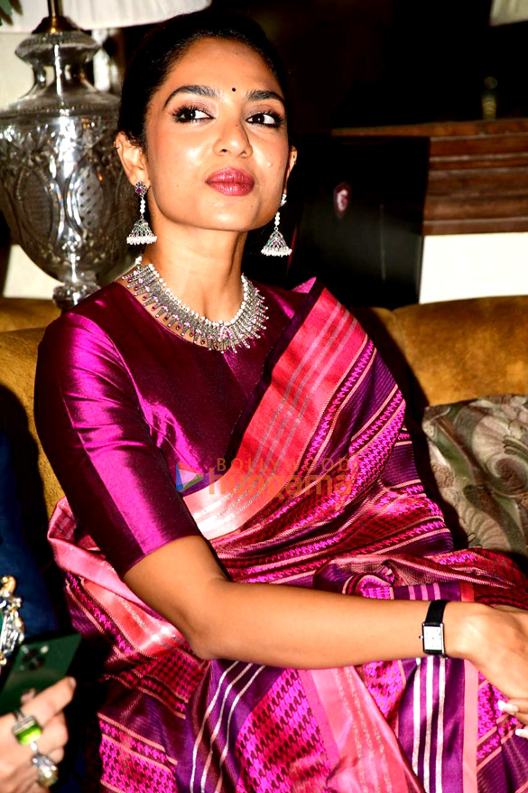 Photos: Sobhita Dhulipala snapped attending the Aadyam Handmade event in BKC Photos: Sobhita Dhulipala snapped attending the Aadyam Handmade event in BKC