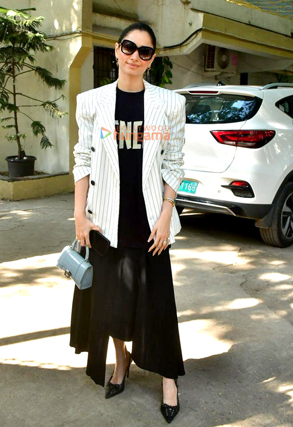 Photos: Tamannaah Bhatia snapped in Juhu Photos: Tamannaah Bhatia snapped in Juhu