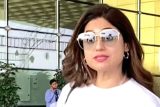 Shamita Shetty keeping it effortlessly chic at the airport