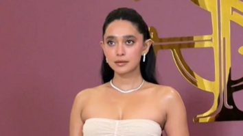 So Graceful! Sayani Gupta makes a statement with her look