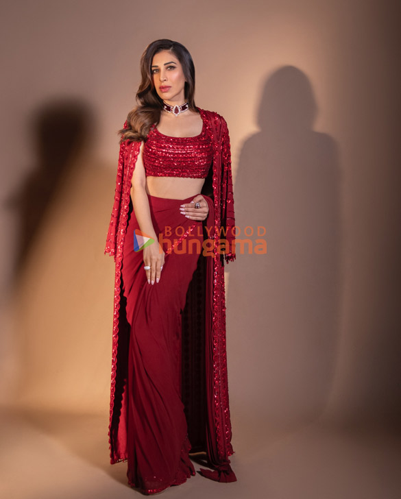 sophie choudry 191225 9