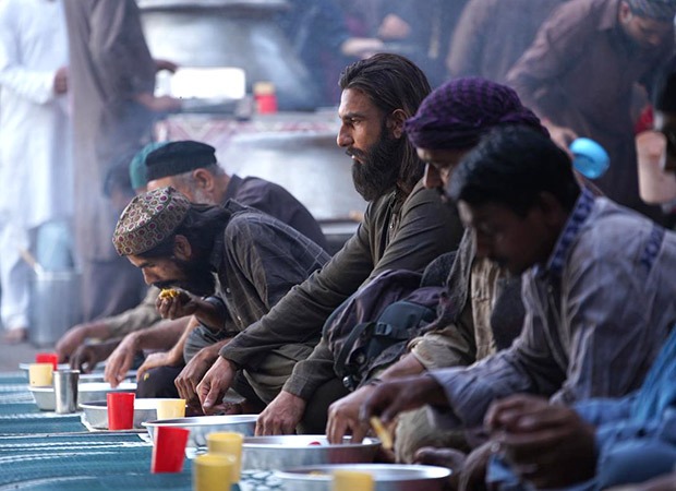 Unstoppable Dhurandhar: Ranveer Singh starrer rules all-time second week charts with Rs. 210.50 Cr in 5 Days; Smashes all-time second week records Unstoppable Dhurandhar: Ranveer Singh starrer rules all-time second week charts with Rs. 210.50 Cr in 5 Days; Smashes all-time second week records