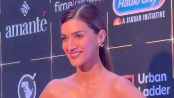 Kriti Sanon all glammed up for Bollywood Hungama’s OTT India Fest 2025
