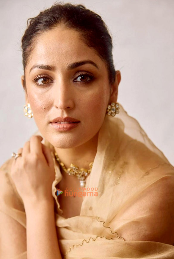 yami gautam dhar 1 64
