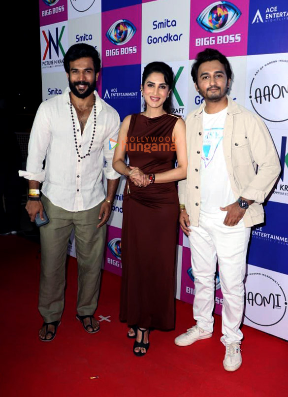 photos nyra banerjee shiv thakare smita gondkar and others snapped at the annual bigg boss marathi bash 14