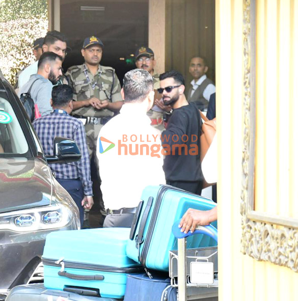 photos ranbir kapoor and virat kohli snapped at kalina airport 2