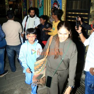 Photos: Riteish Deshmukh, Genelia Deshmukh, Shilpa Shetty and Raj Kundra snapped at Kalina airport