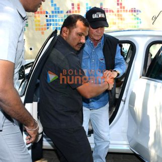 Photos: Salim Khan, Helen and others snapped at Olive Bar and Restaurant in Khar