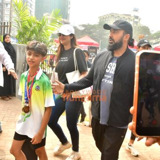 Photos: Shilpa Shetty snapped with family in Juhu