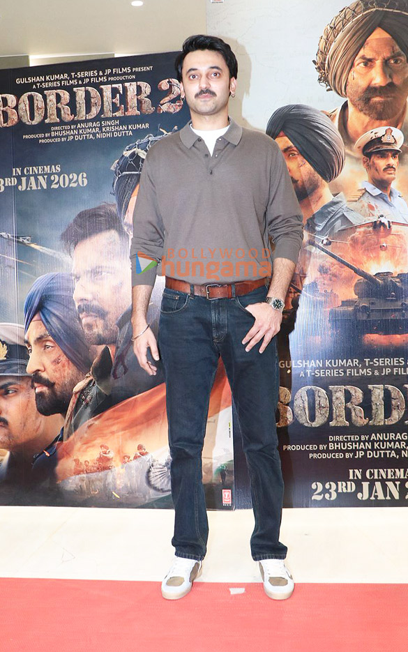 photos sunny deol varun dhawan bhushan kumar and others grace the success bash of border 2 11152 10