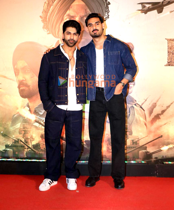 photos sunny deol varun dhawan suniel shetty sonam bajwa and others grace the premiere of border 2 10288 10