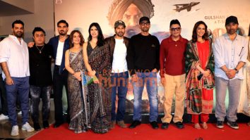 Photos: Sunny Deol, Varun Dhawan, Suniel Shetty, Sonam Bajwa and others grace the premiere of Border 2