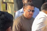 Salman Khan spotted on the way to vote