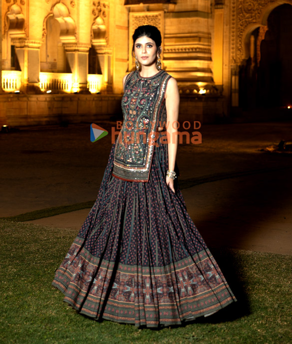 sanjana sanghi 8 15