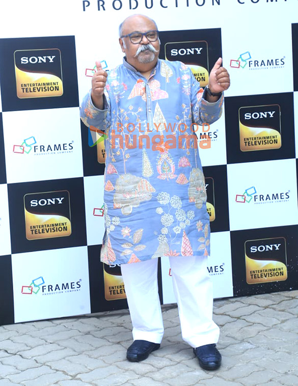 photos akshay kumar anil kapoor radhika madan and saurabh shukla snapped on the sets of wheel of fortune 2