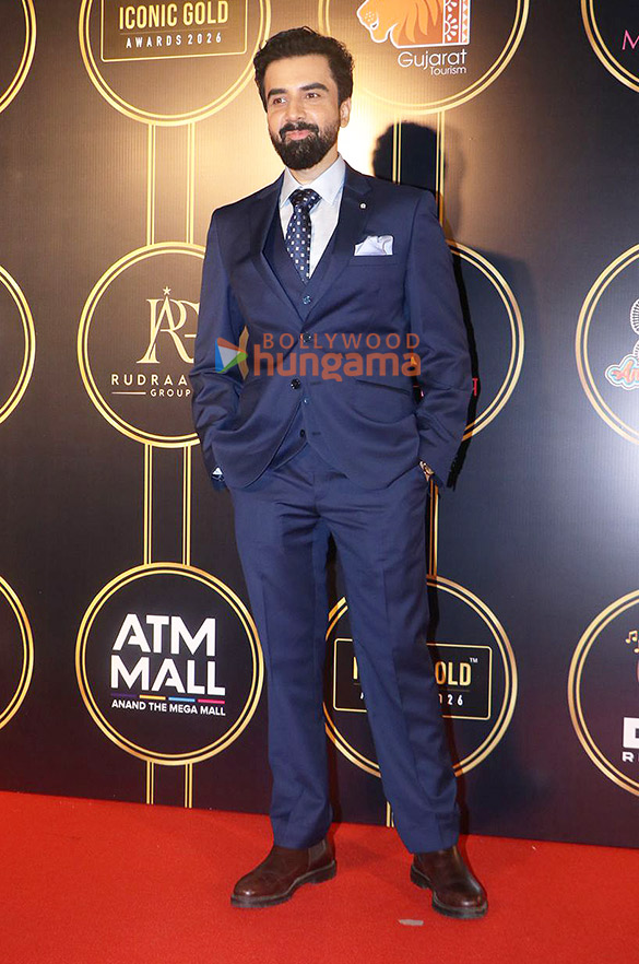 photos alaya f ishaan khatter sahher bambba mona singh sajid nadiadwala and others grace the iconic gold awards 2026 12345 17