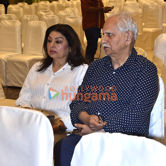 photos hema malini anu malik poonam dhillon and others attend the prayer meet of late shri anand sagar 5 2